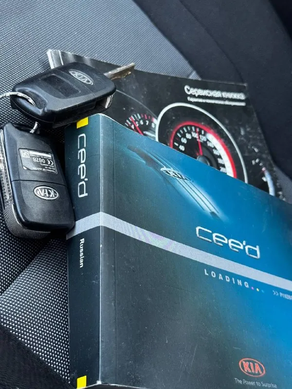 Kia ceed jd 2013 г. В. 1. 6 мкпп
Авто в очень хорошем состоянии!!! Идеальной техникой и хорошей автотекой!!
Салон как в новом авто!!!
Расход топлива 6 литров по городу!!!
Хорошая комплектация:
-Полный электропакет
-Кондиционер
-Подогрев сидений/руля
-Адаптивное освещение
-Круиз-контроль
-6 Airbag
-Мультимедиа bt/aux
-8 Динамиков
-Датчик давления шин
-Серво/мультируль
-Тонировка
-Бортовой компьютер
Два ключа/сервисная книжка
По авто сделано большое то
Ходовая часть полностью перебрана, до каждого болтика!!
Мотор работает идеально!!
Пробег 210 тыс. Км.
По машине делать ничего не надо!!!
Стоимость 870 тыс. Руб!!!
Звоните +79495082418(мах)
Телеграмм/вотсап +79493811593 - фотография - 7