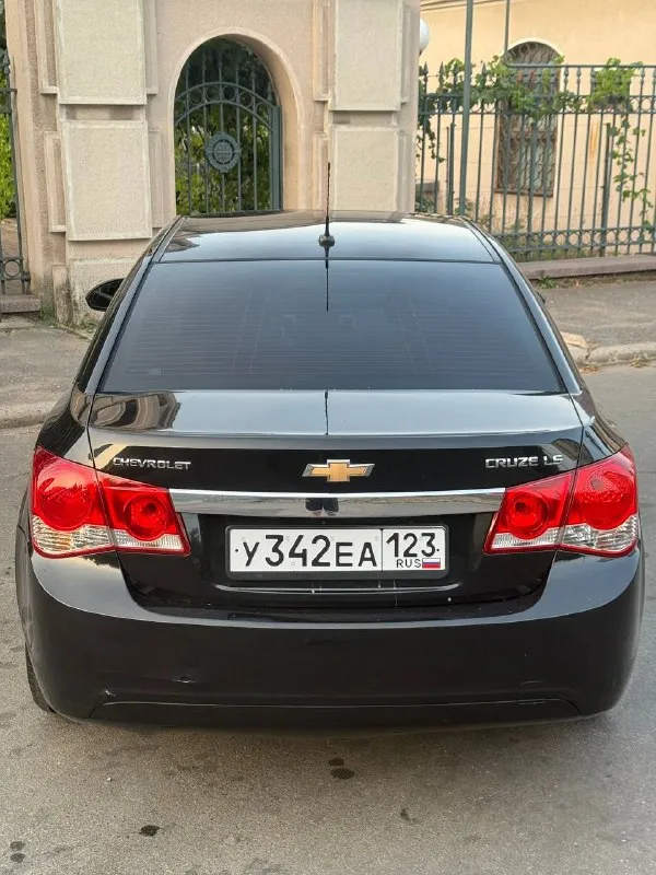 Продается chevrolet cruze 2012 год 1.6 мкпп -пробег 170.000 км родной 100% подтвержден автотекой
Цена 725.000 руб + разумный торг реальному покупателю
1 Собственник шевроле круз -двигатель самый надежный в линейки работает идеально не троит не дымит масло не ест !
Коробка также на отлично переключает мягко все передачи не хрустит не вылетает
По ходовой мячик не стучит не гремит на дороге стоит уверено никуда не ведет
Автотека зеленая ( без дтп и выплат )
Металл весь заводской ни один болт не крутился
По кузову выглядит отлично без гнили и ржавчины пороги, днище, низа дверей в отличном состояние
Состояние отличное сел и поехал куда угодно из последних вложений новый грм с помпой, масло с фильтрами, свечи, стойки стабилизатора, новые диски с резиной
Комплектация ls
Кондиционер холодит на 100%, печка греет, ручник держит
-Переоформление без проблем могу присутствовать в мрэо документы кристально чистые без штрафов, запретов и. Т. Д
Осмотр макеевка центр -тел +7-949-20-20-555 и есть тг на этом номере - фотография - 3