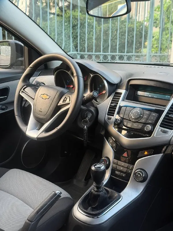 Продается chevrolet cruze 2012 год 1.6 мкпп -пробег 170.000 км родной 100% подтвержден автотекой
Цена 725.000 руб + разумный торг реальному покупателю
1 Собственник шевроле круз -двигатель самый надежный в линейки работает идеально не троит не дымит масло не ест !
Коробка также на отлично переключает мягко все передачи не хрустит не вылетает
По ходовой мячик не стучит не гремит на дороге стоит уверено никуда не ведет
Автотека зеленая ( без дтп и выплат )
Металл весь заводской ни один болт не крутился
По кузову выглядит отлично без гнили и ржавчины пороги, днище, низа дверей в отличном состояние
Состояние отличное сел и поехал куда угодно из последних вложений новый грм с помпой, масло с фильтрами, свечи, стойки стабилизатора, новые диски с резиной
Комплектация ls
Кондиционер холодит на 100%, печка греет, ручник держит
-Переоформление без проблем могу присутствовать в мрэо документы кристально чистые без штрафов, запретов и. Т. Д
Осмотр макеевка центр -тел +7-949-20-20-555 и есть тг на этом номере - фотография - 9