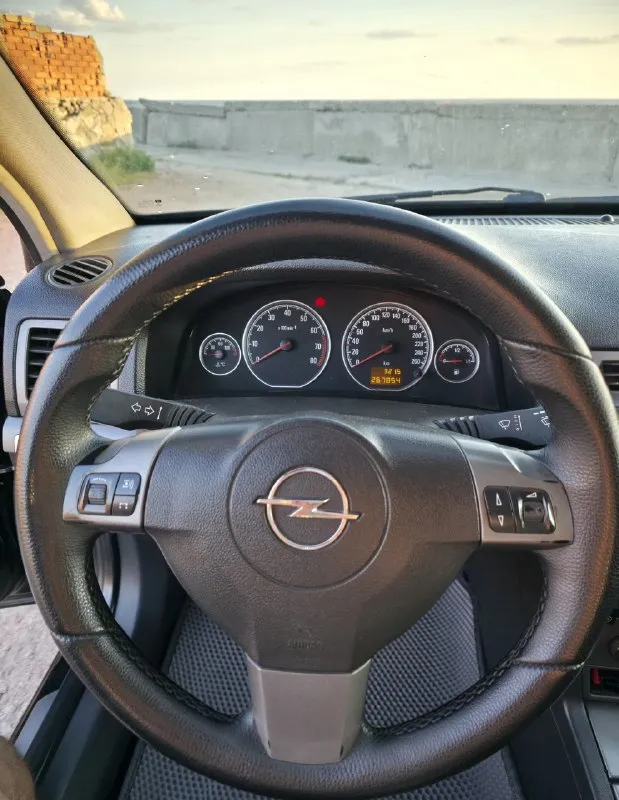 Срочная продажа авто
Opel vectra c 2007, механика, двигатель 1.8, 140 л. С.
Машина находится в городе бердянск в хорошем состоянии, торг у капота. Была проведена замена масла, салонного и воздушного фильтров
+79902442176
410.000 Руб
📲 Tg: @logozinsky
📞 Звоните: +7(990)2442176 - фотография - 6
