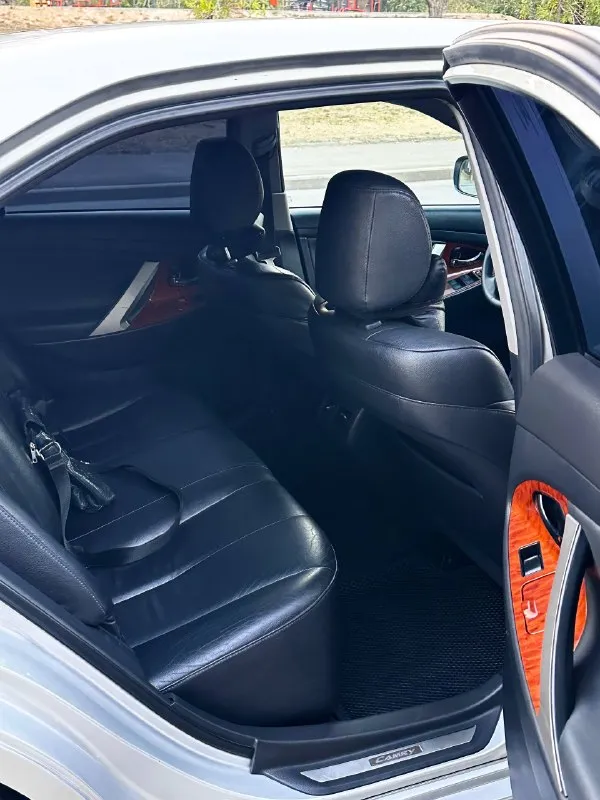 Toyota camry_40 3.5 газ/бензин
Автомобиль в отличном состоянии, вложений никаких не требует!
Работает идеально не троит масло не расходует.
Коробка работает отлично, без пинков и рывков, переключает плавно как по маслу.
(Стоит газ евро 4 официально зарегистрирован!)
2008Г пробег 227.км
В красивом цвете, серебро
Комплектация максимальная!
Кожаный салон. Двух зонный климат контроль. Круиз контроль. Авто свет. Авто дождь. Камера заднего хода. Подогрев сидений. Полный электро пакет. Электро сидения поддержка спины. Задняя шторка.
2 Ключа 2 комплекта резины.
С документами полный порядок, любое оформление!
Продажа а также, возможен обмен на автомобиль дешевле
+79490518507
Остальные вопросы по телефону: связь плохая звоните несколько раз!
📲 Tg: @alligator_0888
📞 Звоните: +7(949)0518507 - фотография - 5