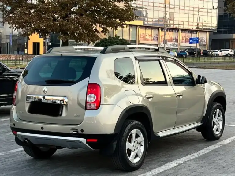 🚗 Renault duster (4wd)
🚀 Обьем: 2.0 бензин
🐎 210.000 Км подтвержденный!
⛽️ Топливо: бензин
🚅Кпп: механика 6-ти ступка!
🛩Год выпуска:2012
🚨Автомобиль в самой полной комплектации:кожа салон, подключаемый полный привод,4есп, кондиционер робочий, задние парктронники, магнитола с bluetooth, отличная оптика (led) !
🏎️Состояние автомобиля идеальное без каких либо дефектов, техническая часть полностью обслужена!
🪪Юридически полностью чист и готов к переоформлению (диагностическая карта иметься)
🌏Место осмотра: г. Донецк
☎️Телефон: +79494660795
💵 910.000 Рублей торг возможно в кредит - фотография - 2