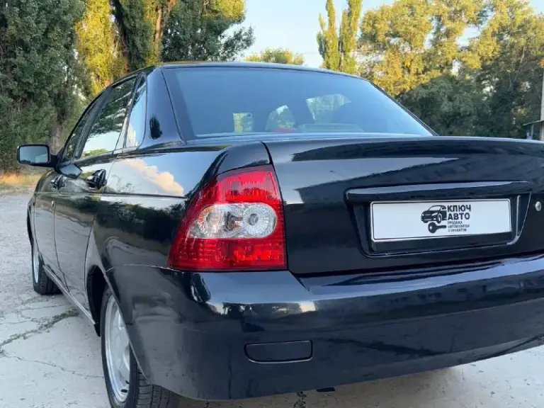 Продам 🔵ваз приора 2170
▶️Год выпуска: 2008 г. В.
▶️Объём двигателя: 1.6 л, с 16v
▶️Пробег: 25.000
1 Владелец
Сервисные книги
2 Ключа
ℹ️описание:
Автомобиль в очень хорошем состоянии. Кпп на отлично.
Чистый и ухоженный салон!
Совершенно новая летняя резина, хорошие красивые диски.
Сигнализация

✔️ Комплектация норма:
-Есп 2 шт
- Гур
- Подогревы зеркал
- Регулировка зеркал

‼️Автомобиль в дтп не участвовал, все остекление родное!

📸Предоставляю видео обзор автомобиля по требованию!

🏛Юридически автомобиль чист, никаких штрафов и запретов!

🏢Осмотр: г. Амвросиевка.
По договору могу приехать к вам.

💰Цена:350.000 рублей

☎️Телефоны для связи:
+79493391770
+79490789890 - фотография - 3