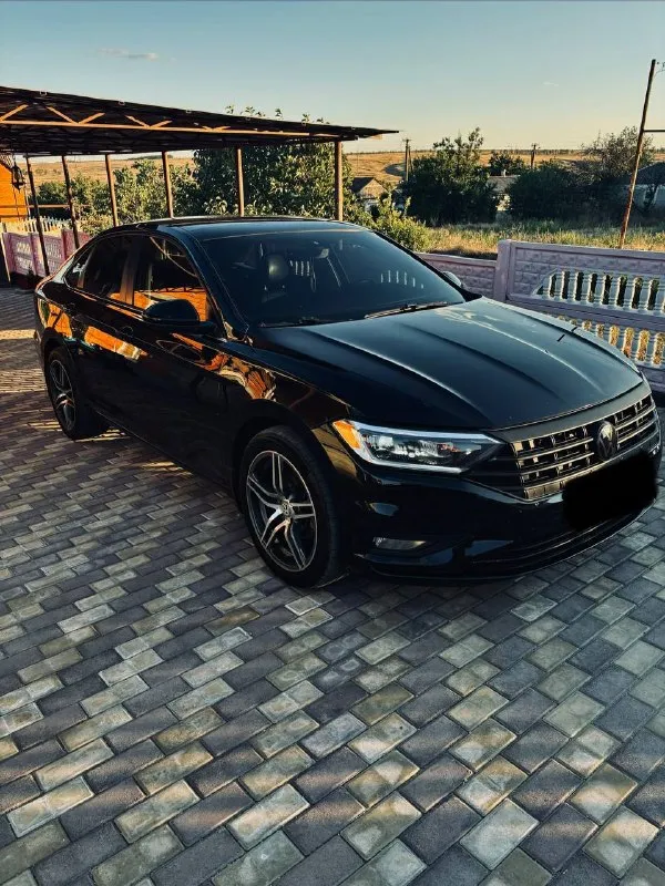 Продам volkswagen jetta 😍
✅ Цена - 1.850.000 руб.
✅ Год - 2019
✅Кпп- автомат ( asin) 1.4 turbo
✅Пробег 114 тыс

📱Номер телефона +79497139414
Машина в отличном состоянии, комплектация (se)
Состоянии ( вся безопасность родная ) в ней есть абсолютно всё для комфортного вождения: подогоревы сидений и зеркал, бесключевой доступ, старт-стоп, панорамная крыша, камера заднего вида с предупреждением о столкновении, датчик мертвых зон в зеркалах, большой штатный сенсорный монитор со всеми современными плюшками, кожаный салон, диски r-18 с новой летней резиной, датчик света и дождя, круиз-контроль с дистроником, датчик шин, мульти руль, двухзонный климат-контроль, и многое другое.
Состояние авто на фото говорит само за себя, можете приехать и убедиться лично, в таком состоянии их практически не осталось. Авто затонированo в круг и покрыта керамикой.
✅- Город мариуполь
📞 Звоните: +7(949)7139414 - фотография - 6