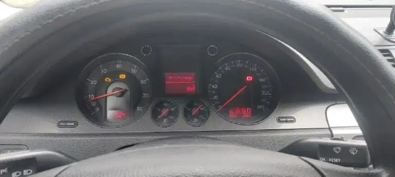 Продам wv passat b6 2.0 fsi 6мкпп(340т. Р + торг) машина на мне на 5 лет без права на отчуждения, по машине двс и мкпп в хорошем состоянии, кузов требует внимания (больные места этих машин) но нечего критичного дно целое пороги тоже, по электрики работает всё, больше информации по телефону +79494137812
+79491337812

📞 Звоните: +7(949)4137812 - фотография - 3
