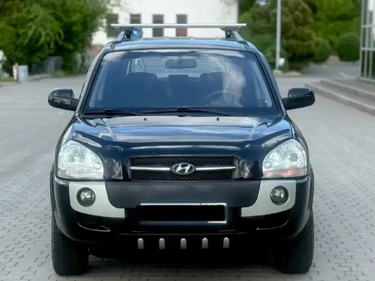Hyundai tucson 2008 рестайлинг
Двигатель 2.0 бензин
Коробка механика
Пробег 182000
Автомобиль в хорошем состоянии, двигатель работает идеально, по ходовой ничего не стучит, салон чист цел и ухожен, кузов без ржавчины и гнили
Хорошая комплектация:климат, все стеклоподъемники, эл зеркала, подогрев сидений, датчик дождя, датчик света, подогрев заднего и лобового стекла, подушки безопасности, abs esp, магнитола с bluetooth aux
И еще много чего
Город харцызск
Цена 725.000
Возможен торг и возможен обмен
+79495231743 Тг и макс есть

📞 Звоните: +7(949)5231743 - фотография - 2