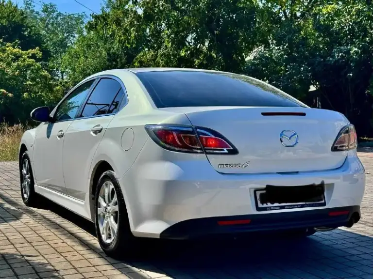 Прадам mazda 6 2011 г с родным пробегом 136 000 км автомобиль в отличном состоянии не битая некрашена один хозяин покупали в автосалоне объем двигателя 1.8 коробка механика пяти ступка автомобиль полностью обслуживаны без никаких лишних вложений очень надёжный и красивый цена 1 200 000 руб. Телефон +7 949 435 32 78 - фотография - 2