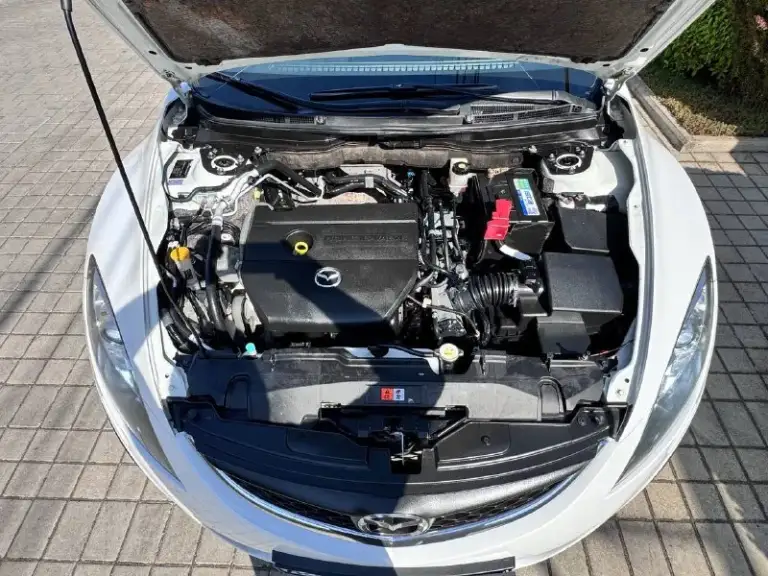 Прадам mazda 6 2011 г с родным пробегом 136 000 км автомобиль в отличном состоянии не битая некрашена один хозяин покупали в автосалоне объем двигателя 1.8 коробка механика пяти ступка автомобиль полностью обслуживаны без никаких лишних вложений очень надёжный и красивый цена 1 200 000 руб. Телефон +7 949 435 32 78 - фотография - 7