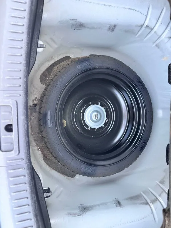 Прадам mazda 6 2011 г с родным пробегом 136 000 км автомобиль в отличном состоянии не битая некрашена один хозяин покупали в автосалоне объем двигателя 1.8 коробка механика пяти ступка автомобиль полностью обслуживаны без никаких лишних вложений очень надёжный и красивый цена 1 200 000 руб. Телефон +7 949 435 32 78 - фотография - 8