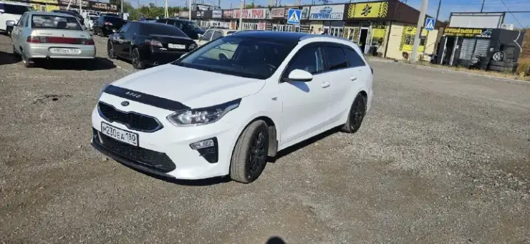 Продажа обмен кредит, кия сид 2020год 1.6 автомат, климат контроль круиз контроль датчик света и дождя подъёмники мультируль подогрев сидений зеркал и лобового и руля, монитор камера заднего вида парктроники и тд, цена 1.380.000,7 949 364-13-80
📲 Tg: александр
📞 Звоните: +7(949)3641380 - фотография - 1