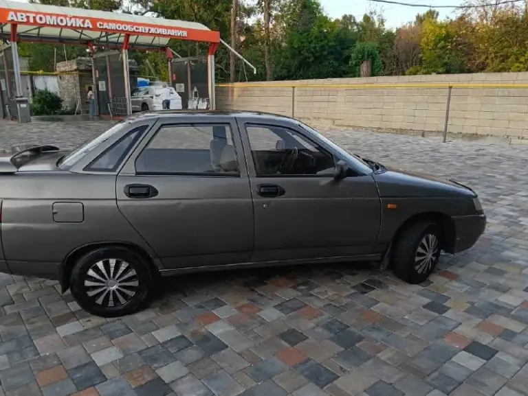 Продам ваз 2110🏎️
Постояннный днр учёт❗❗❗
Связь с хозяином есть❗❗❗
▪️Машина 2001 года, в хорошем состоянии
Не дымит не троит, электрика вся исправна, коробка работает ровно✅
▪️Стоит музыка
▪️Не гнилая, поваренная
▪️1.5 8Клоп, бензин
▪ После капиталки. ️едет очень бодро, дно не гнилое, стаканы целые, есть моменты по лкп, на работу не влияют(машина не новая, поэтому все понимаем), передние стекло подъемники
+79490804580
▪️Цена данной машины 130.000₽
📞 Звоните: +7(949)0804580 - фотография - 6