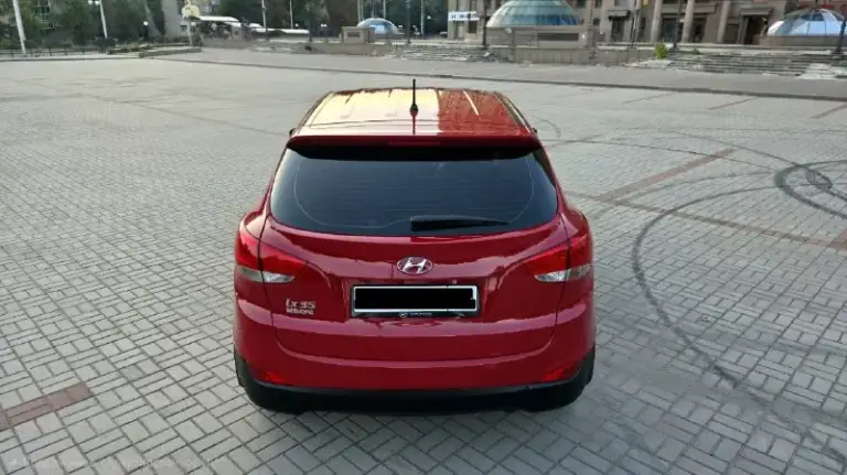 Hyundai ix35 рестайлинг 🚗✨
2014 Год 📅
Двигатель 2.0 бензин ⛽
Коробка автомат 🔄
Пробег 167.000 тыс. Км! 🛣️
2 Ключа, все книжки! 📚🔑
Автомобиль в отличном состоянии! 🌟
Коробка, мотор, ходовая без нареканий от слова совсем! 🛠️✅эндэскопию скину по запросу !!
2 Комплекта резины !
Вообщем автомобиль достойный. .. Emoji/40/f09f93b9.png')">📹
6 Колонок! 🔊
Навигация! 🗺️
Адаптивные фары 💡
И многое другое! ✨
Г. Донецк 📍
Цена 1.350.000 тыс. ₽ торг! 💰💸
Звоните +79495905326 📞
Если не доступен:
Мой телеграм +79885860906 💬📲
📲 Tg: с_e
📞 Звоните: +7(949)5905326 - фотография - 3