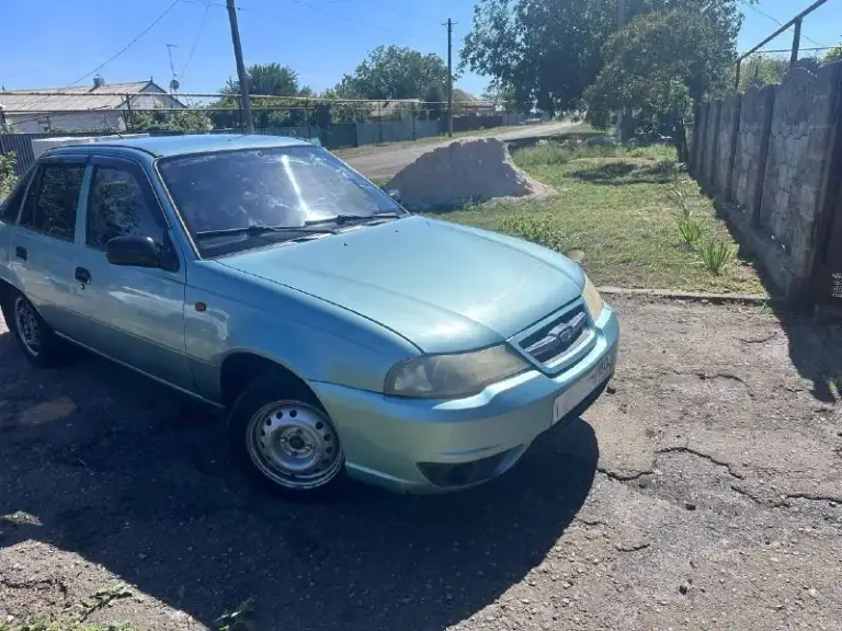 Продам daewoo nexia 2008г 227000 родного пробега, машина на полном ходу, установлен газ евро 4, вписан в птс, фаркоп вписан в птс, тяга у машины хорошая, едет бодро, простая комплектация, центральный замок, было много чего заменено, новый радиатор, сцепление 5т км назад, колодки новые, новые ароматизаторы задние, немного приподнят зад, вставлены проставки, заменена прокладка гбц, поменяны сальники, новый бочок антифриза, балон гбц под запаской, можно поставить в багажник балон на 60л
Сварено крепление под новый балон,
Стоит обычная музыка с магнитолой блютуз, двигатель работает ровно не троит масло не берет, из минусов есть моменты по кузову, на фото видно, машина стоит без дела, больше года стояла в гараже.
Интересующие вопросы по телефону. +79496473584
📲 Tg: @kostyakharakoz
📞 Звоните: +7(949)6473584 - фотография - 2