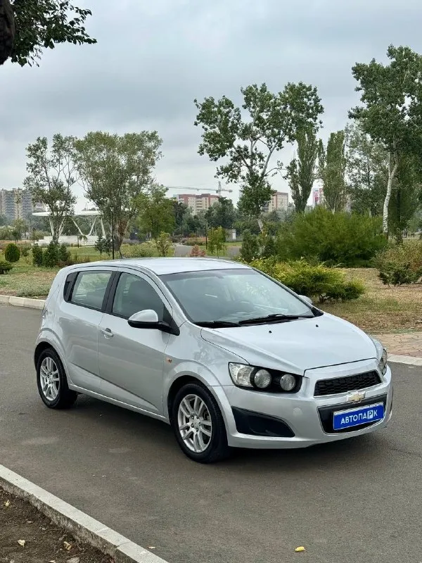 🇰🇵 Chevrolet aveo t300

💰Цена: 750 000р
🏢Город: мариуполь
📅Год выпуска: 2012
🧾Пробег: 98 715км.
⚙️Двигатель: 1.6
⛽Топливо: бензин
⚙️Кпп: автомат

📞 Телефон:

+7-949-727-41-51
+7-949-551-91-52
+7-989-263-55-56

💾 Описание:

.. . Ram. Org/img/emoji/40/e29c85.png')">✅ оригинальный пробег 99т. Км.
✅ Классический автомат
✅ Техническая часть на 5+
✅ Южная эксплуатация
✅ Отличное состояние
✅ Родная краска

❄️ Кондиционер, гур, abs, 2 airbag, новая резина yokohama на красивых литых дисках, центральный замок, два ключа, салон как новый.

Улица шевченко 2️⃣6️⃣9️⃣

🏦 Возможна продажа в кредит по двум документам. - фотография - 1
