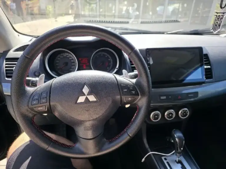 Продам mitsubishi lancer x
2008 Год, 1.8, акпп
Пробег 211 000.

Юридически чистая. Переоформление без проблем.

По технике порядок. Мотор порядок, коробка порядок. Все кнопки работают.

Комплектация: мультируль, круиз, автосвет, датчики дождя, усилитель руля, электрорегулировка зеркал, все 4 стеклоподъёмника.
В машине много чего сделано, т. К. Делал для себя, денег не жалел.
Стоит хорошая андроид магнитола с andoid auto и carplay.
Стоит дорогая, хорошая музыка. Новые динамики, сабвуфер от sony в багажнике, новый усилок.  
Установлен регистратор, камера заднего вида.
Стоит проекция на лобовое.
Климат работает (холодит и греет как надо).
Салон красивый, опрятный. Новые дорогие чехлы кожа+алькантара. Качественно перешит руль.
Сигнализация starline с автозапуском. Работает как часы.
Подушки на месте. Abs, esp.
2 Комплекта колёс. +запаска целая. Лето на дисках, зима штампы. Резина год назад бралась новая.

Сделана шумоизоляция капота, переднего правого подкрылка. (на второй подкрылок не успел поставить, времени не хватило. Весь комплект шумки в 3 слоя и инструменты для него отдам.
С машиной ещё много всего в довесок прилагается. От мелочей до разнообразных запчастей.

По кузову есть возрастные косяки. На фото все видно.

Цена: 650.000 р.
Продажа срочная, хороший торг у капота.

Осмотр днр, г. Донецк.
Подробности по телефону:
Роман
Феникс: +7-949-699-48-13
Мтс: +7-985-007-41-97 
Телеграм: @pyke666 / +79850074197 - фотография - 8