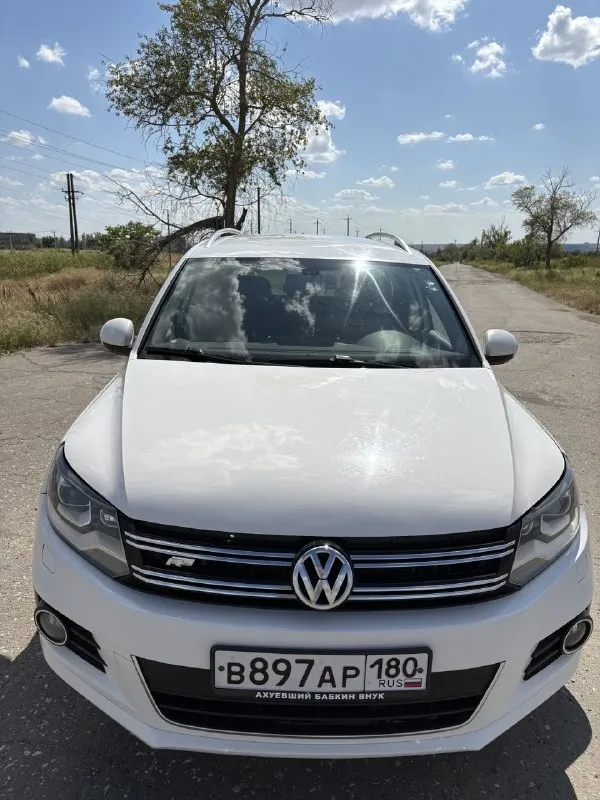 Продам volkswagen tiguan🔥
Год выпуска:2012🔥
Пробег, км:190.000 🔥
Модификация: 2.0 tsi 4motion at (170 л. С. )🔥
Тип двигателя:бензин🔥
Коробка передач :автомат 🔥
Привод:полный🔥
Тип кузова : внедорожник 5-дверный🔥
Koмплeктaция: sport&style🔥
Цвет:белый
❗️Двигатель работает ровно и стабильно, без лишних вибраций и посторонних шумов. Запуск уверенный, холостой ход стабильный, тяга ровная во всём диапазоне оборотов.
Турбина работает штатно, автомобиль уверенно набирает скорость и хорошо реагирует на педаль газа.
Течей масла и антифриза нет.
❗️Акпп работает штатно и плавно. Передачи переключаются чётко и своевременно, без рывков, ударов и задержек. Переключения вверх и вниз происходят мягко, без посторонних звуков.
❗️Подвеска работает собранно и уверенно, автомобиль хорошо держит дорогу, без раскачки и лишних вибраций.
При движении по неровностям посторонних стуков, скрипов и ударов нет.
Имеются дополнительные фото и видео.
✅Цена:1.199.999 тысяч
Возможен обмен.
Номер для связи:+79491472044 - фотография - 9