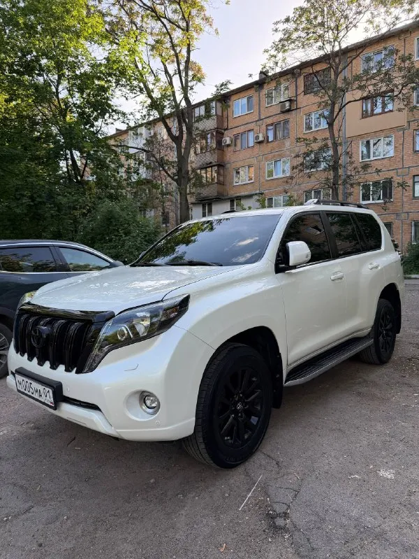 Доброго времени суток!
Продаю личный автомобиль тойота лэнд крузер прадо 2016
Отличный и надёжный автомобиль с дизельным 2.8 двигателем на 177 л. С.
Автомобиль в отличном состоянии, за авто следил, своевременно обслуживал!
Капот, крылья, фары и часть крыши в бронеплёнке!!
По кузову есть маленькие косячки, которые даже не заметны!
Имеется два комплекта колёс (зима, лето) зима резина свежая с дисками! Летняя резина проехала 1000 км тоже с дисками!
Пробег 260 тыс. На автомобиле езжу каждый день, пробег трассовый!

Цена: 3 850 000₽ (торга нет)

По интересующим вопросам звонить: 8-989-140-80-05 максим - фотография - 1