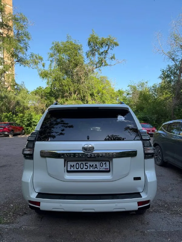 Доброго времени суток!
Продаю личный автомобиль тойота лэнд крузер прадо 2016
Отличный и надёжный автомобиль с дизельным 2.8 двигателем на 177 л. С.
Автомобиль в отличном состоянии, за авто следил, своевременно обслуживал!
Капот, крылья, фары и часть крыши в бронеплёнке!!
По кузову есть маленькие косячки, которые даже не заметны!
Имеется два комплекта колёс (зима, лето) зима резина свежая с дисками! Летняя резина проехала 1000 км тоже с дисками!
Пробег 260 тыс. На автомобиле езжу каждый день, пробег трассовый!

Цена: 3 850 000₽ (торга нет)

По интересующим вопросам звонить: 8-989-140-80-05 максим - фотография - 5