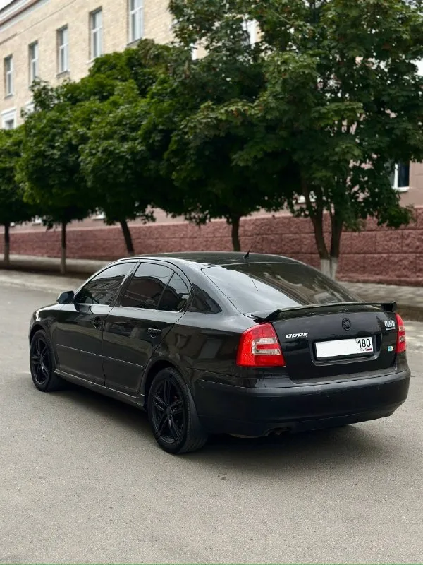 ❗️Продам skoda octavia a5❗️
Год выпуска: 2007
Двигатель: 1.8 turbo (240 л. С)
Коробка: механика ( 6 передач)
Автомобиль в отличном состоянии, кузов без гнили, дыр и вздутий, двигатель не дымит, не троит, ходовая часть без вложений, коробка на отлично, в машину было вложено много сил и денег, стоит две карты, одна на 200 л. С, вторая на 240 л. С.
Машина едет очень достойно, оригинальные rs на свежей резине kumho, установлена новая оптика.
По электрике работает все, не горит не одной ошибки, климат холодит отлично.
Комплектация: парктроники, электрорегулировка зеркал, 4-электростеклоподъемника, доводчики стекол, подогрев сидений, стоит оригинальная магнитола.
Цена:820.000₽ (торг)
+79493772338 (Телеграм)
+79494027760 (Телеграм)

📞 Звоните: +7(949)3772338 - фотография - 3