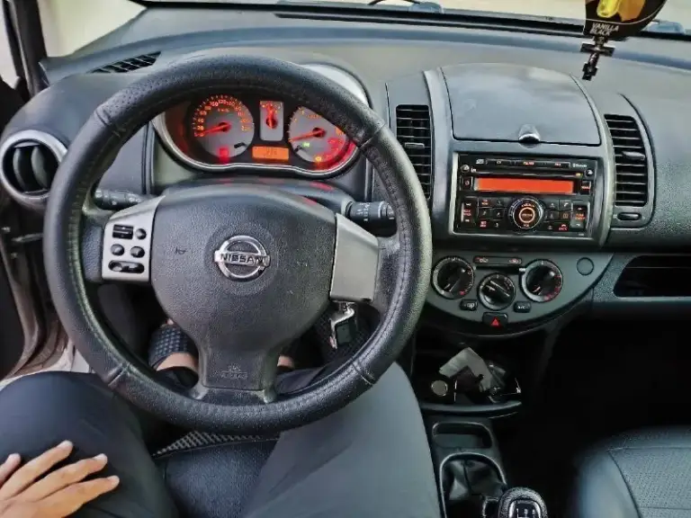 Продам авто nissan note 2008 г. Родной пробег 200 000 км.
Автомобиль в отличном состоянии двигатель коробка подвеска работает без нареканий чистый ухоженный салон коробка механика
Документы в порядке
Осмотр авто г. Донецк
Цена 535.000р
Торг +7949 559 14 32 руслан. - фотография - 7