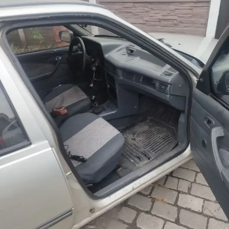 Продам daewoo нексия, двс 1.5 кпп 5 ст. На нормальном ходу, ходовая нормально. Кузов живой. Документы днр. Донецк куйбышевский район, окраина города. Цена 60.000₽ торг будет. +79493948926 связь в  макс.
📲 Tg: мишка куралесов
📞 Звоните: +7(949)3948926 - фотография - 3