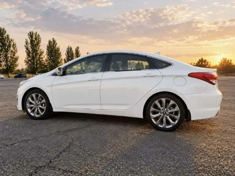 Hyundai i40
2013 Года
2.0
Собственный ухоженный автомобиль, без проблем и необходимости ремонта. Кузов целый и живой. Всегда своевременная замена масла и расходников. В коробке масло поменяно, ходовая вся перебрана, ничего не стучит и не гудит.
Полный электропакет, кондиционер, мультируль, подогрев сидений, сигнализация с автозапуском, 2дин магнитола с камерой заднего вида, задние парктроники, электроручник. Все исправно.
На 18 дисках, есть комплект зимней резины.
Осмотр - донецк, макеевка.
Цена - 1 100 000 руб. , торг
+7 949 363 10 56

📞 Звоните: +7(949)3631056 - фотография - 1