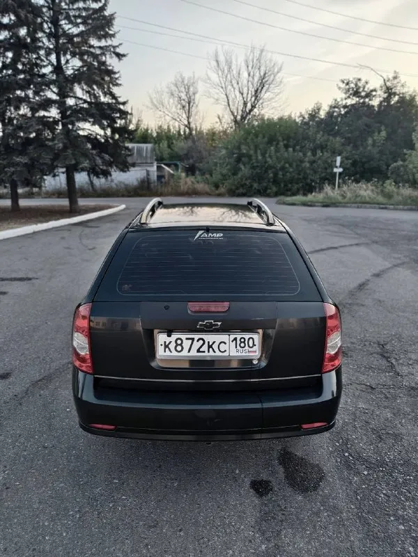 Продам chevrolet nubira настоящий кореец, 2005 год,1.8 газ/бензин, я второй хозяин, владею 4 года. Машина не бита, есть моменты по кузову в виде сколов и царапок. Весь металл родной по порогам был вторичной окрас 4 года назад. Состояние авто - сел, поехал.
Техническое и кузовное состояние на 4+, денег на машину не жалел.
Пробег родной 351 тыс. Км.
-Машина зашумлена в 2 слоя, стоит хорошая музыка, 2.5квт звука(100к денег).
-Bi-led линзы, led туманки, свет великолепный(отдавал порядка 40к с работой)
-9 Дюймовый android планшет с камерой заднего вида
-Мультируль
-2 Airbag
-Климат обслужен и отлично холодит
-Электро зеркала с подогревом, 4 стеклоподъёмника, цз, лобовое с подогревом дворников
- С баллоном на 60л под запаску(газ вписан)
-Съёмный фаркоп(тоже вписан)
-2 Комплекта новой резины на дисках, зима на титанах r15 лето на фото
-Заменены все расходники включая грм.
Цена 670 тыс. С торгом.
+79499447808 Сергей.
Макеевка, донецк
📲 Tg: @nnnastyazhe
📞 Звоните: +7(949)9447808 - фотография - 2
