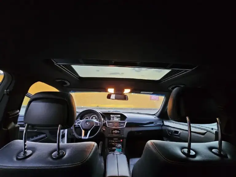 Mercedes e300 w212, 2012 год.
3.5 Бензин (m276), 249 л. С. , 7g-tronic 4matic (полный привод).
Пробег 250.000.
Комплектация avantgarde.
И коробка работает отлично, без ошибок и каких-либо проблем.
Климат контроль, круиз-контроль, лепестки, люк, подогревы сидений и стекл, мультируль, адаптивный свет, можно очень долго перечислять, работает всё без проблем, убедитесь в этом сами при осмотре.
По всем вопросам буду рад пообщаться по телефону.
С продажей я не спешу, рассмотрю обмен на автомобиль дешевле с вашей доплатой, открыт к вашим предложениям.
Осмотр г. Донецк.
Цена 1.700.000, торг минимальный.
Номер телефона: +79494832395
Связи может не быть, если не дозвонитесь, пишите если что в тг на этот же номер.
📞 Звоните: +7(949)4832395 - фотография - 2
