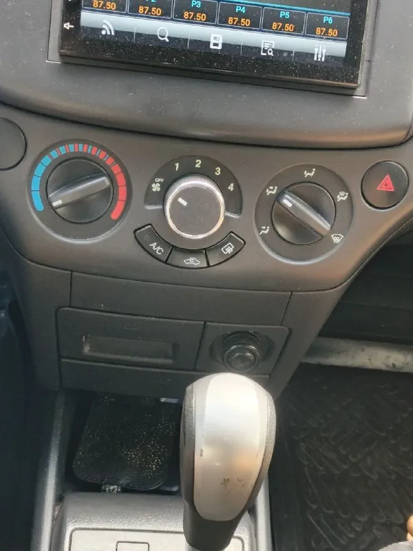 Chevrolet авео 2008 г. 122000 пробег родной, автомат, кондиционер, двигатель 1,5 86 лошадок. Цена 480000р. Тел. +79496177045
📞 Звоните: +7(949)6177045 - фотография - 3