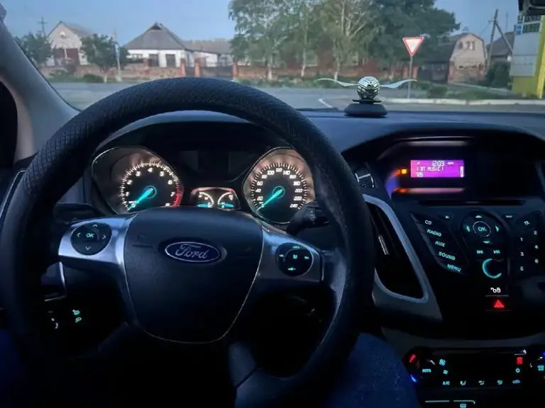 Продам ford фокус 3
2011 Год документы в полном порядке
Срочно нужны деньги, машина стоит без дела, ездить некогда
Все работает
Цена 580 тыс быстрым хороший торг
Стоит новая резина
Печка дует, кондиционер дует +79490798440 телеграмм
На этом же номере, связь плохая, пишите в телеграмм
📲 Tg: малыш
📞 Звоните: +7(949)0798440 - фотография - 7