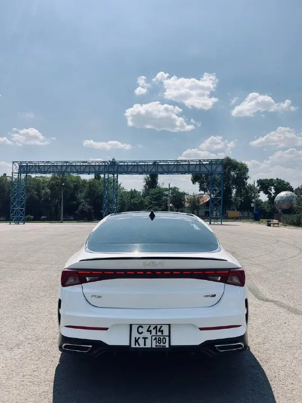 Продам личный автомобиль kia k5
2022 Года выпуска
Комплектация gt-line
Двигатель: бензин 1.6t 180 л/с
Пробег: 84.000км
Климат контроль, датчик дождя/света, панорамная крыша, автозапуск, предотвращения столкновения, активный круиз контроль и много других помощников.
Кожаный красный салон в отличном состоянии
Машина ухоженная, все обслужено, гаражное хранение.
Я собственник, первый хозяин
Приобреталась в грузии в августе 2025 года
Vin: 5xxg64j27ng161942
Осмотр г. Донецк
Цена: 2.575.000🍋, торг у капота
+7-949-555-58-88

📞 Звоните: +7(949)5555888 - фотография - 2