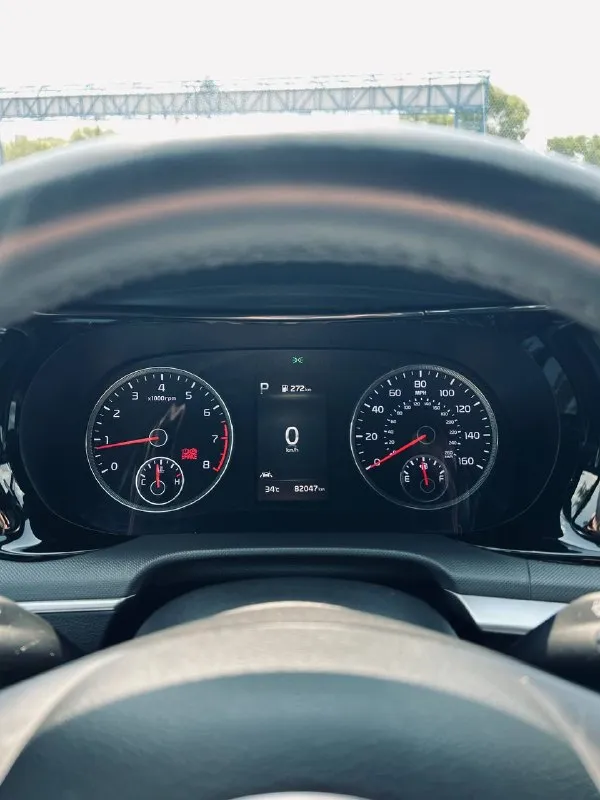 Продам личный автомобиль kia k5
2022 Года выпуска
Комплектация gt-line
Двигатель: бензин 1.6t 180 л/с
Пробег: 84.000км
Климат контроль, датчик дождя/света, панорамная крыша, автозапуск, предотвращения столкновения, активный круиз контроль и много других помощников.
Кожаный красный салон в отличном состоянии
Машина ухоженная, все обслужено, гаражное хранение.
Я собственник, первый хозяин
Приобреталась в грузии в августе 2025 года
Vin: 5xxg64j27ng161942
Осмотр г. Донецк
Цена: 2.575.000🍋, торг у капота
+7-949-555-58-88

📞 Звоните: +7(949)5555888 - фотография - 8