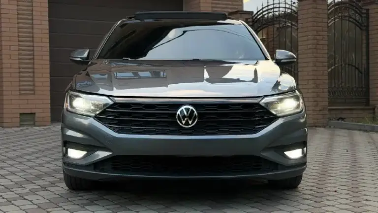 Тел. +79499829762
Продам volkswagen jetta sel premium 2019г. В идеальном состоянии! По автомобилю делать не чего не надо!! Готов ехать на любые проверки за ваш счёт!
В сша повреждения минимальные!
3Vwg57bu0km079952
Стёкла все заводские!
Птс оригинал
Один владелец по птс!
Переоформление в мрэо
Комплектация
Двигатель 1.4 бензин
Abs
Esp
Airbag
Панорамная крыша
Контурная подсветка салона
Led приборка
Электропривод сидения
Память сидения
Без ключевой доступ
Start-stop
Адаптивный круиз-контроль
(Distronic)
Удержание в полосе
Бортовой компьютер
Камера заднего хода
Акустика премиум beats audio
Подключение carplay
Датчики слепых зон
Датчик света
Датчик дождя
Подогрев сидений
Обдув сидения
Подогрев зеркал
Parktronic задний-передний
Gps навигатор
Электро слаживания зеркал
Двухзонный климат контроль
4 Стеклоподъемника
Хорошая резина
Цена 1🍋750 торг
Возможно продажа в кредит

📞 Звоните: +7(949)9829762 - фотография - 2