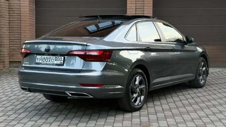 Тел. +79499829762
Продам volkswagen jetta sel premium 2019г. В идеальном состоянии! По автомобилю делать не чего не надо!! Готов ехать на любые проверки за ваш счёт!
В сша повреждения минимальные!
3Vwg57bu0km079952
Стёкла все заводские!
Птс оригинал
Один владелец по птс!
Переоформление в мрэо
Комплектация
Двигатель 1.4 бензин
Abs
Esp
Airbag
Панорамная крыша
Контурная подсветка салона
Led приборка
Электропривод сидения
Память сидения
Без ключевой доступ
Start-stop
Адаптивный круиз-контроль
(Distronic)
Удержание в полосе
Бортовой компьютер
Камера заднего хода
Акустика премиум beats audio
Подключение carplay
Датчики слепых зон
Датчик света
Датчик дождя
Подогрев сидений
Обдув сидения
Подогрев зеркал
Parktronic задний-передний
Gps навигатор
Электро слаживания зеркал
Двухзонный климат контроль
4 Стеклоподъемника
Хорошая резина
Цена 1🍋750 торг
Возможно продажа в кредит

📞 Звоните: +7(949)9829762 - фотография - 5