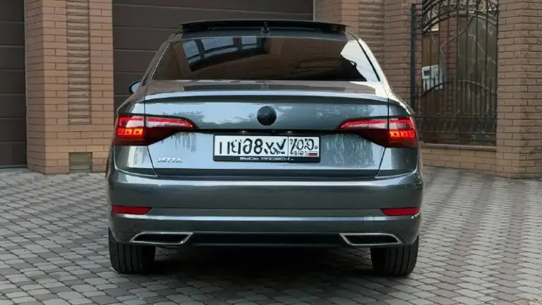 Тел. +79499829762
Продам volkswagen jetta sel premium 2019г. В идеальном состоянии! По автомобилю делать не чего не надо!! Готов ехать на любые проверки за ваш счёт!
В сша повреждения минимальные!
3Vwg57bu0km079952
Стёкла все заводские!
Птс оригинал
Один владелец по птс!
Переоформление в мрэо
Комплектация
Двигатель 1.4 бензин
Abs
Esp
Airbag
Панорамная крыша
Контурная подсветка салона
Led приборка
Электропривод сидения
Память сидения
Без ключевой доступ
Start-stop
Адаптивный круиз-контроль
(Distronic)
Удержание в полосе
Бортовой компьютер
Камера заднего хода
Акустика премиум beats audio
Подключение carplay
Датчики слепых зон
Датчик света
Датчик дождя
Подогрев сидений
Обдув сидения
Подогрев зеркал
Parktronic задний-передний
Gps навигатор
Электро слаживания зеркал
Двухзонный климат контроль
4 Стеклоподъемника
Хорошая резина
Цена 1🍋750 торг
Возможно продажа в кредит

📞 Звоните: +7(949)9829762 - фотография - 6