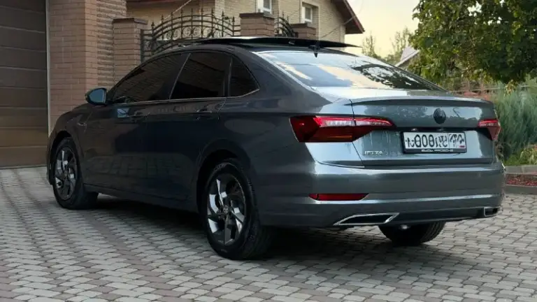Тел. +79499829762
Продам volkswagen jetta sel premium 2019г. В идеальном состоянии! По автомобилю делать не чего не надо!! Готов ехать на любые проверки за ваш счёт!
В сша повреждения минимальные!
3Vwg57bu0km079952
Стёкла все заводские!
Птс оригинал
Один владелец по птс!
Переоформление в мрэо
Комплектация
Двигатель 1.4 бензин
Abs
Esp
Airbag
Панорамная крыша
Контурная подсветка салона
Led приборка
Электропривод сидения
Память сидения
Без ключевой доступ
Start-stop
Адаптивный круиз-контроль
(Distronic)
Удержание в полосе
Бортовой компьютер
Камера заднего хода
Акустика премиум beats audio
Подключение carplay
Датчики слепых зон
Датчик света
Датчик дождя
Подогрев сидений
Обдув сидения
Подогрев зеркал
Parktronic задний-передний
Gps навигатор
Электро слаживания зеркал
Двухзонный климат контроль
4 Стеклоподъемника
Хорошая резина
Цена 1🍋750 торг
Возможно продажа в кредит

📞 Звоните: +7(949)9829762 - фотография - 7