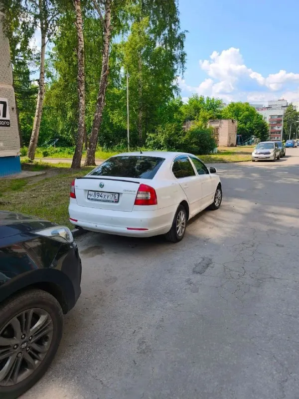 Продаю личный автомобиль владею с 2021 года, к данной авто относились бережно и заливался только маслом кастрол 5w-30 c3(ll) все 3 владельца, масло не расходуется и не дымит турбина, очень бодрый и резвый. По технически 4+ и обслуживался своевременно, есть все записи в книжке вложение не требуется на долго! Кузов вся в родной заводской окрасе! Двигатель немец самый надежный и экономный саха 1.4 tsi, который достигает 500-600тыс км пробега без капиталки (ознакомится можно в интернете). Предпоследняя комплектация, круиз контроль, двухзонный климат контроль и тд. На последнем фото объявлении видны повреждения левого крыла! Этой зимой со скоростью 20-30км/ч, в условиях гололедицы с легка задели левым крылом! Виноваты дорожники и дтп не был зафиксирован! Автотека вся прозрачная! Цена снижена с учетом болячек, нет времени заниматься, на езду не влияет! Колеса лето литье, зимний штамб и запаска новая! Сигнализация пандора x9! Бываю в городе таганрог и ростов на дону
89900662592 - фотография - 2