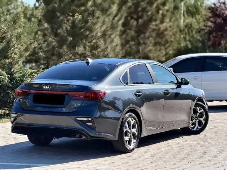 Kia forte cerato
2019 - Года
Двигатель 2.0 атмосферный
Автоматическая коробка передач
Пробег - 107.000
Цена - 1.420.000₽
Тел. +79493902663
Либо - +7 (949) 679-98-14
Состояние нового автомобиля, по кузову без единого изъяна. Чистый и ухоженный салон. Техническая часть на 5+ едете очень мягко без каких либо посторонних звуков. 2 комплекта ковриков. Штатная мультимедиа со всеми современными плюшками и с отличной акустикой. Удержание полосы, круиз-контроль с дистроником, климат-контроль, датчик света и дождя, датчик давления шин, антизанос, мультируль. Красивая новая машина, не дорогая в обслуживании, в жизни смотрится просто великолепно.
📲 Tg: @vladimir_23_23_23
📞 Звоните: +7(949)3902663 - фотография - 4