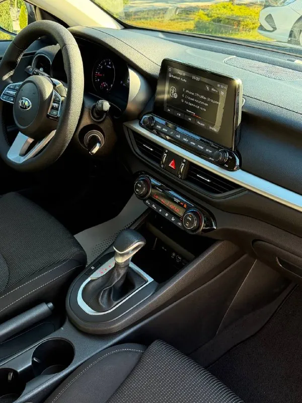Kia forte cerato
2019 - Года
Двигатель 2.0 атмосферный
Автоматическая коробка передач
Пробег - 107.000
Цена - 1.420.000₽
Тел. +79493902663
Либо - +7 (949) 679-98-14
Состояние нового автомобиля, по кузову без единого изъяна. Чистый и ухоженный салон. Техническая часть на 5+ едете очень мягко без каких либо посторонних звуков. 2 комплекта ковриков. Штатная мультимедиа со всеми современными плюшками и с отличной акустикой. Удержание полосы, круиз-контроль с дистроником, климат-контроль, датчик света и дождя, датчик давления шин, антизанос, мультируль. Красивая новая машина, не дорогая в обслуживании, в жизни смотрится просто великолепно.
📲 Tg: @vladimir_23_23_23
📞 Звоните: +7(949)3902663 - фотография - 9