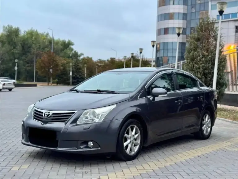 Продам toyota avensis
2010-Года
В хорошем состоянии
На хорошей комплектации
Мотор - коробка работает как положено,  механика, масло не ест, ходовая часть едет мягко отрабатывает
Как нужно пробег 215, резина новая летняя, г. Донецк днр
Оформление в мрэо
+Техосмотр
+79495325914+Telegram - фотография - 2