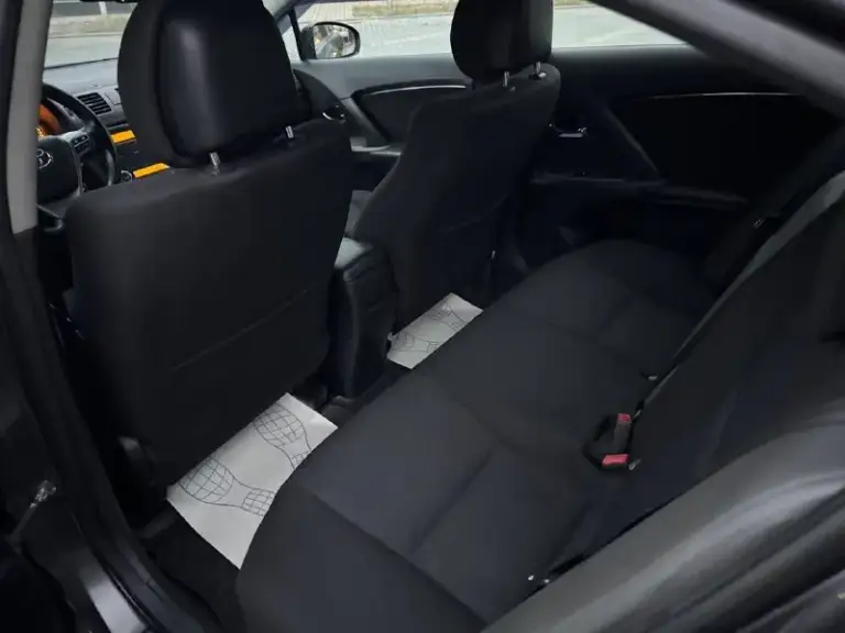 Продам toyota avensis
2010-Года
В хорошем состоянии
На хорошей комплектации
Мотор - коробка работает как положено,  механика, масло не ест, ходовая часть едет мягко отрабатывает
Как нужно пробег 215, резина новая летняя, г. Донецк днр
Оформление в мрэо
+Техосмотр
+79495325914+Telegram - фотография - 3