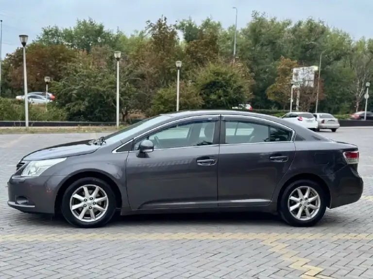 Продам toyota avensis
2010-Года
В хорошем состоянии
На хорошей комплектации
Мотор - коробка работает как положено,  механика, масло не ест, ходовая часть едет мягко отрабатывает
Как нужно пробег 215, резина новая летняя, г. Донецк днр
Оформление в мрэо
+Техосмотр
+79495325914+Telegram - фотография - 4