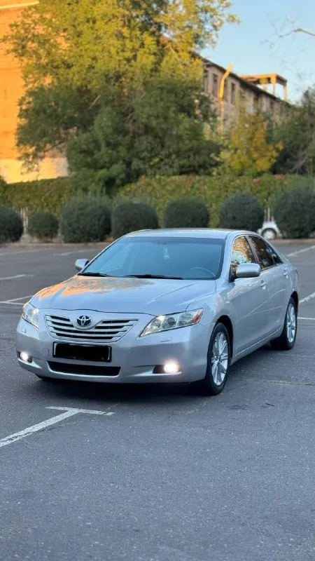 Продам всеми любимый автомобиль!
Toyota camry 40 2008 год
Обьем 3.5 газ/бензин работает отлично не троит не дымит масло не расходует!
Коробка автомат работает идеально как по маслу!
Кузов без ржавчины и гнили выглядит отлично!
Максимальная комплектация: кожаный салон. Авто свет. Авто дождь. Двух зонный климат контроль. Полный электро пакет. Электро регулировка сидений. Подогрев сидений. Кожаный мультируль. Задняя шторка. Лед оптика. Андроид магнитола.
Болон газа таблетка под запаску на 60л.
Отличный автомобиль на каждый день и очень большой плюс что стоит газ👍
▶️Смотреть больше фото◀️
Цена 1.090.000₽ срочно
+7949-989-62-00 Звоните в любое время, если не доступен звоните несколько раз, связь очень плохая!
📞 Звоните: +7(949)9896200 - фотография - 2