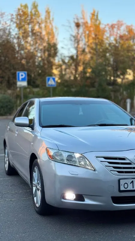 Продам всеми любимый автомобиль!
Toyota camry 40 2008 год
Обьем 3.5 газ/бензин работает отлично не троит не дымит масло не расходует!
Коробка автомат работает идеально как по маслу!
Кузов без ржавчины и гнили выглядит отлично!
Максимальная комплектация: кожаный салон. Авто свет. Авто дождь. Двух зонный климат контроль. Полный электро пакет. Электро регулировка сидений. Подогрев сидений. Кожаный мультируль. Задняя шторка. Лед оптика. Андроид магнитола.
Болон газа таблетка под запаску на 60л.
Отличный автомобиль на каждый день и очень большой плюс что стоит газ👍
▶️Смотреть больше фото◀️
Цена 1.090.000₽ срочно
+7949-989-62-00 Звоните в любое время, если не доступен звоните несколько раз, связь очень плохая!
📞 Звоните: +7(949)9896200 - фотография - 3