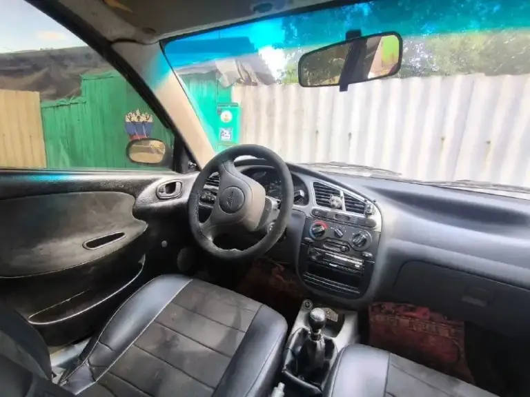 Продам дэу ланос 2008 года, который покупался под восстановление.
Двигатель 1.5 + гидроусилитель.
На табло спидометра 360, по факту 235, спидометр менялся на б. Ушный, старая приборка есть
Морда вся заменена на донорскую, в дтп не была.
Приятная музыка, дорогие цехлы, опрятный салон.
Есть центральный замок, багажник с кнопки.
Своят новые фары с дорогой линзой
Тормозная система, антифриз, термостат, тех жидкости, ступичные подшипники, ходовка, лобовое — все новое.
Комплект зимней резины присутствует.
Тех осмотр пройден.
Нюансы по лкп есть, без сквозных дыр.
Цена 170 с небольшим торгом.
+7 949 309 1234
Советский район макеевки, пос ханженково - фотография - 5