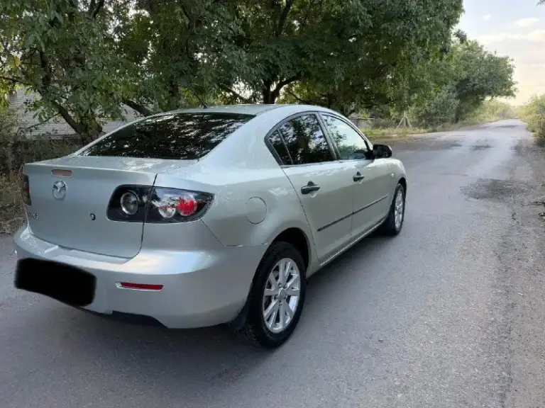 Один владелец с автосалона продам mazda 3 рестайлинг в идеальном состоянии 2009 год всю жизнь в одних руках автомобиль абсолютно без ржавчины даже намёка нет полная комплектация кондиционер работает отлично объем двигателя 2 л пробег 104 тысяч 2 комплекта резины титановых дисках масло фильтра расходники заменил ходовая часть в идеальном состоянии без нареканий мотор работает отлично стоит газ евро четыре итальянский гаражная хранение автомобиль зимой не эксплуатировался звонить в любое время +79496693127

📞 Звоните: +7(949)6693127 - фотография - 7