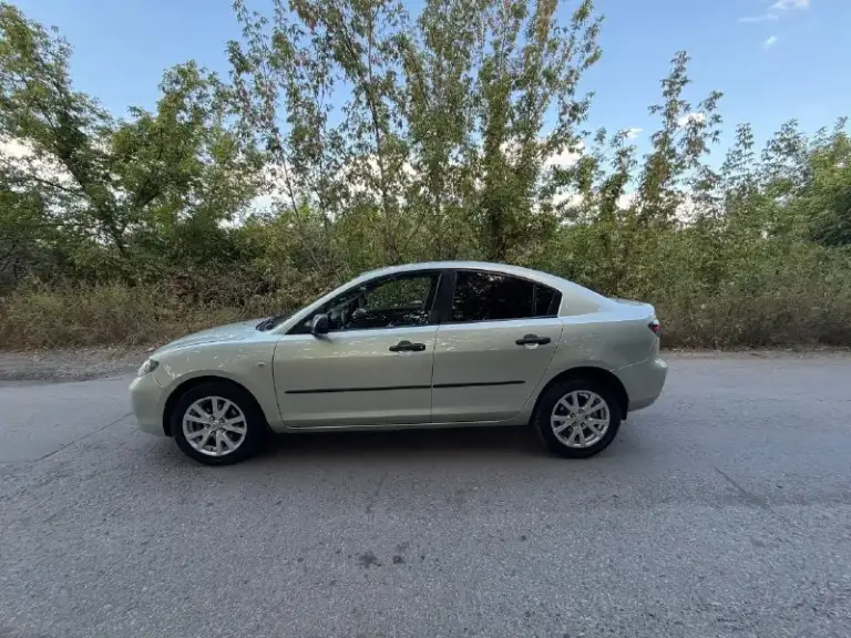 Один владелец с автосалона продам mazda 3 рестайлинг в идеальном состоянии 2009 год всю жизнь в одних руках автомобиль абсолютно без ржавчины даже намёка нет полная комплектация кондиционер работает отлично объем двигателя 2 л пробег 104 тысяч 2 комплекта резины титановых дисках масло фильтра расходники заменил ходовая часть в идеальном состоянии без нареканий мотор работает отлично стоит газ евро четыре итальянский гаражная хранение автомобиль зимой не эксплуатировался звонить в любое время +79496693127

📞 Звоните: +7(949)6693127 - фотография - 8
