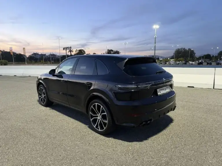 Porsche cayenne
Год:2020
Двигатель:3.0bi-turbo бензин (340 л. С. )
Кпп: автомат
Привод: полный
Пробег:104000км
Комплектация: панорама, подогревы и вентиляции сидений, всевозжные датчики и ассистенты, максимальные 18ти позиционные сиденья, новая летняя резина и зимняя в придачу r21, музыка bose, 4зонный климат, отличное состояние, отполированный и покрыт керамикой.
Цена:6.000.000₽
Тел +7 (949) 3330237 - фотография - 3