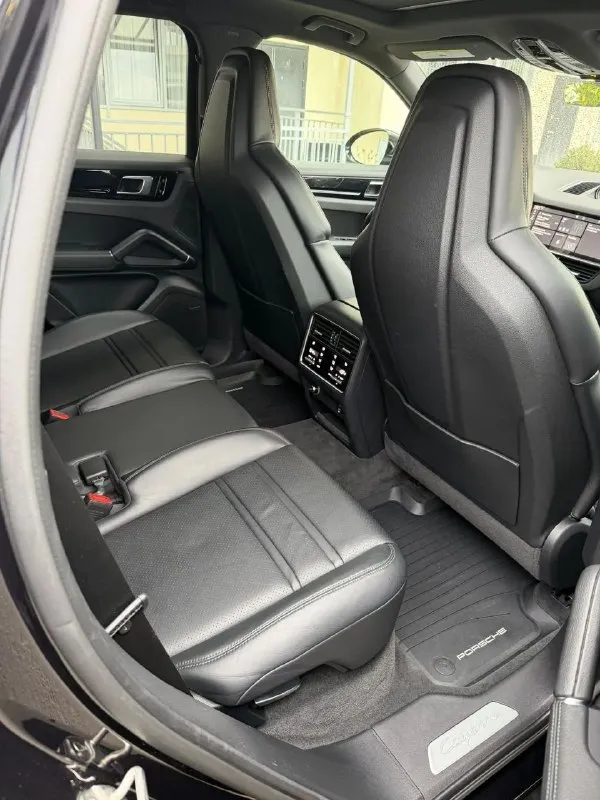Porsche cayenne
Год:2020
Двигатель:3.0bi-turbo бензин (340 л. С. )
Кпп: автомат
Привод: полный
Пробег:104000км
Комплектация: панорама, подогревы и вентиляции сидений, всевозжные датчики и ассистенты, максимальные 18ти позиционные сиденья, новая летняя резина и зимняя в придачу r21, музыка bose, 4зонный климат, отличное состояние, отполированный и покрыт керамикой.
Цена:6.000.000₽
Тел +7 (949) 3330237 - фотография - 8