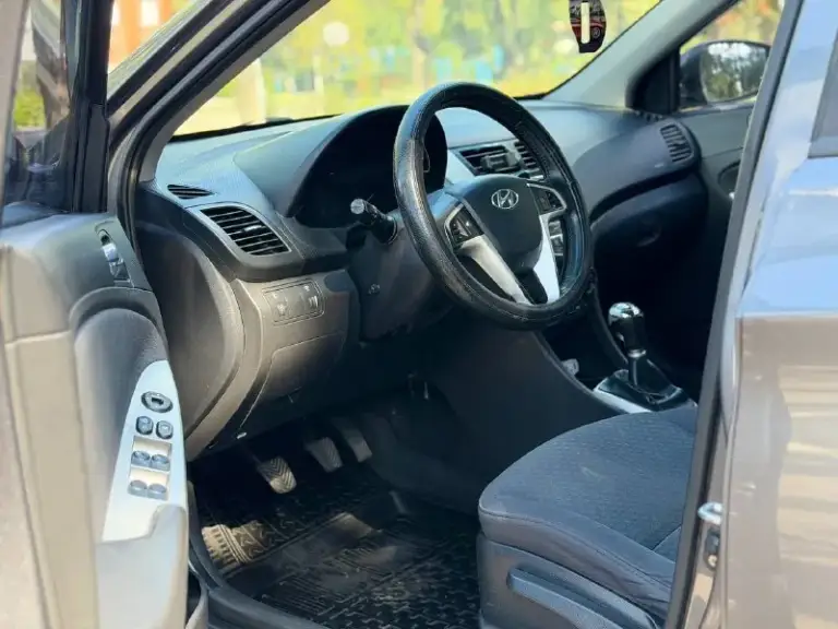 Hyundai solaris 2011
Пробег 185.000км
Коробка передач механическая 5-ст
Вид топлива бензин
4-Эл-стеклоподъемники
Климат контроль (рабочий)
Подогрев сидушек
Датчик света
Датчик дождя
Противотуманные фары
Подушки безопасности
Abs
Мульти руль
Борт компьютер
Подогрев лобового стекла
Цена 650.000р
+79494241005 Александр
Осмотр г. Донецк
Автомобиль в хорошем состоянии, кузов целый без рыжиков, ржавчин выглядет достойно. Работает отлично без посторонних звуков, ходовая часть новая без малейшего подстукивания, по коробке также без нареканий, салон не прокурен, пластик не зацарапан, по электрике все работает, 2 комплекта колес зима/лето, с документами полный порядок, любой вид переоформления.
Готов на любые проверки с вашей стороны…

📞 Звоните: +7(949)4241005 - фотография - 7
